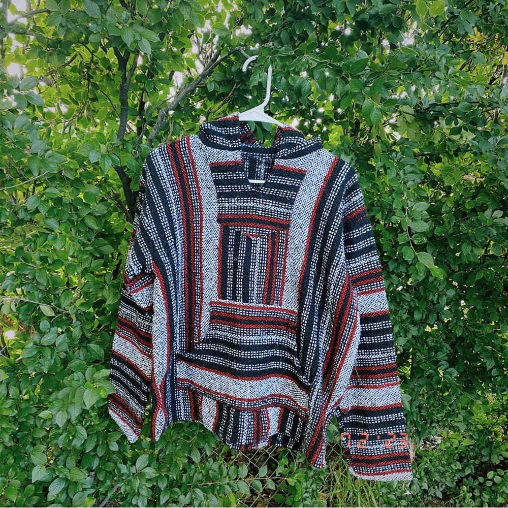 Mexican Poncho Hooded Sweater - Red, Black, White - Size Large 🇲🇽